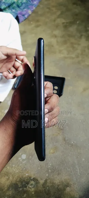 ওয়ানপ্লাস ১১ ৫১২ জিবি ব্ল্যাক
