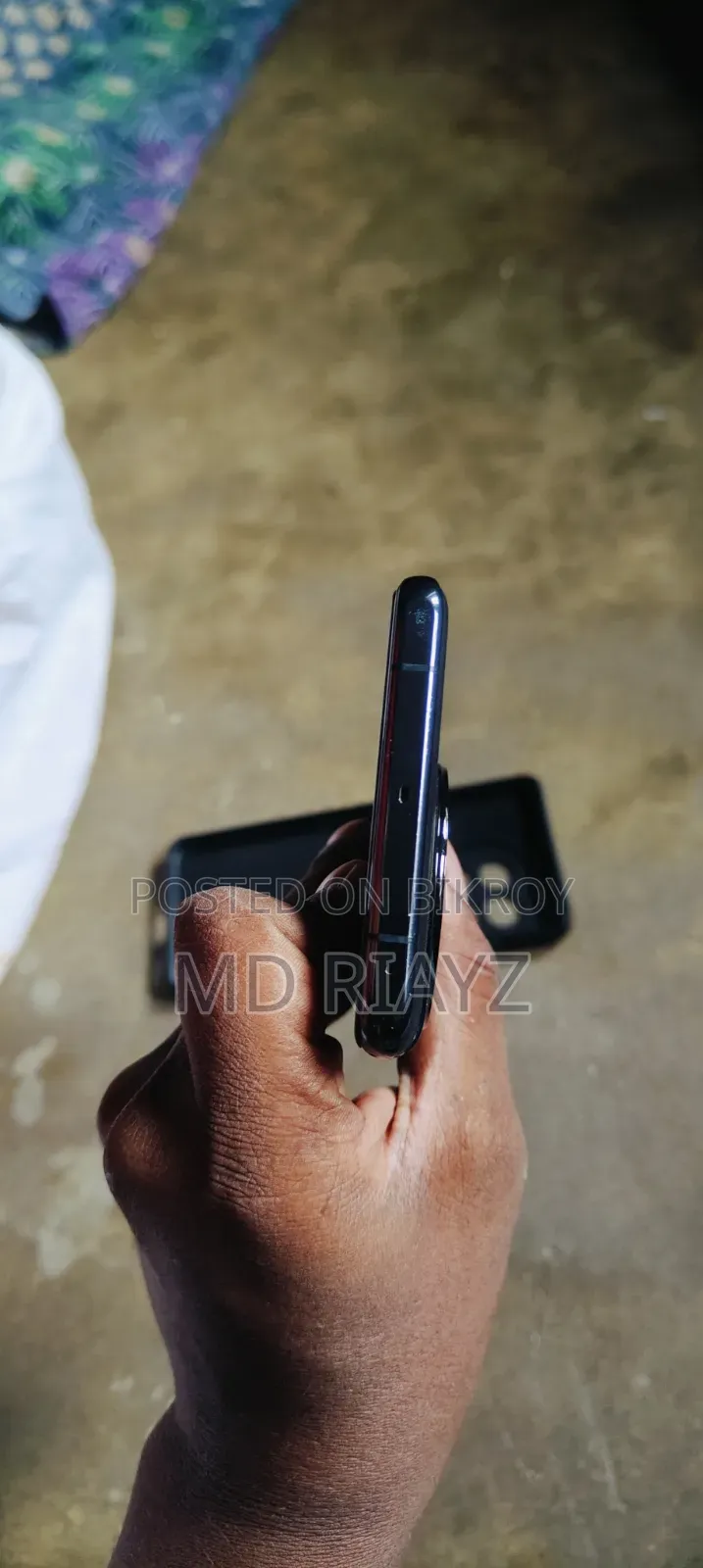 ওয়ানপ্লাস ১১ ৫১২ জিবি ব্ল্যাক