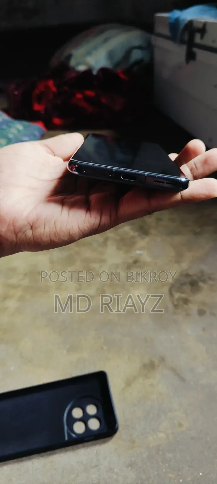 ওয়ানপ্লাস ১১ ৫১২ জিবি ব্ল্যাক