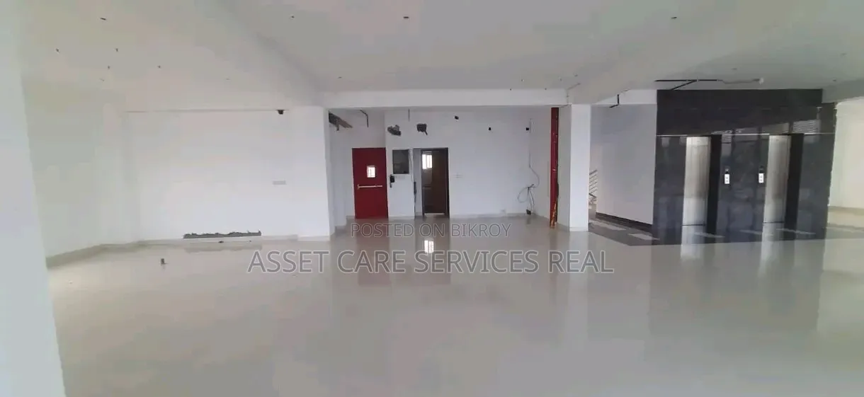 বনানীতে ৩১৫০ বর্গফুটের খোলা অফিস স্পেস ভাড়া