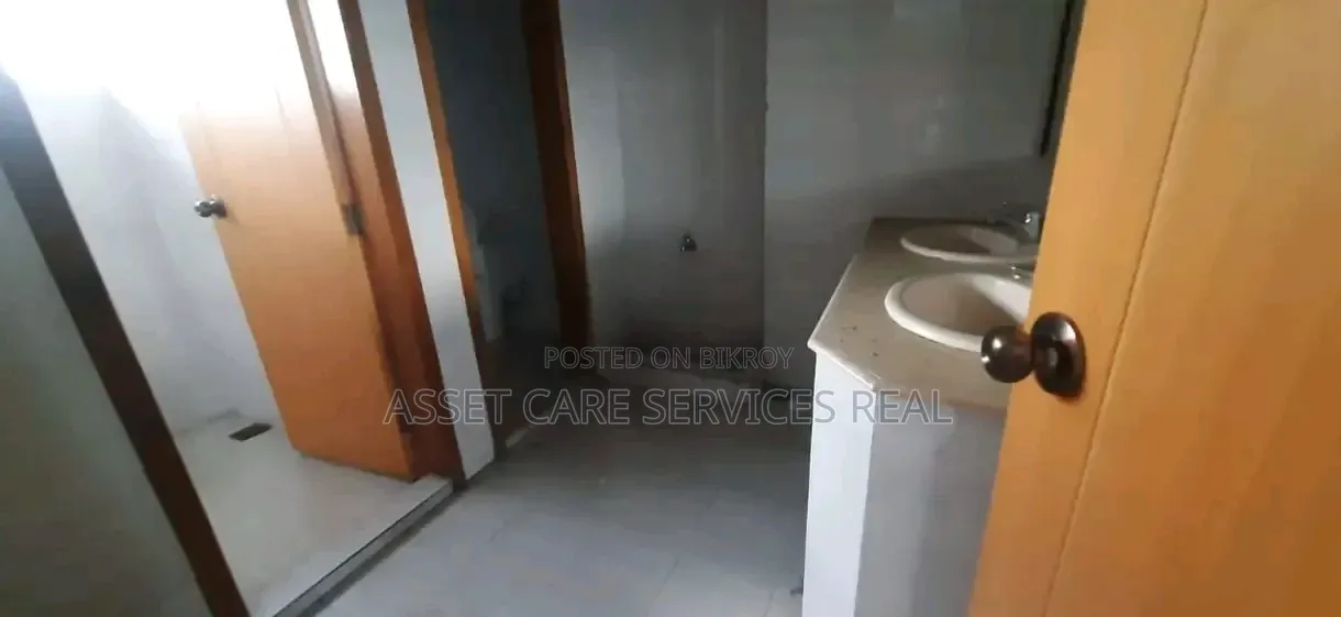 বনানীতে ৩১৫০ বর্গফুটের খোলা অফিস স্পেস ভাড়া