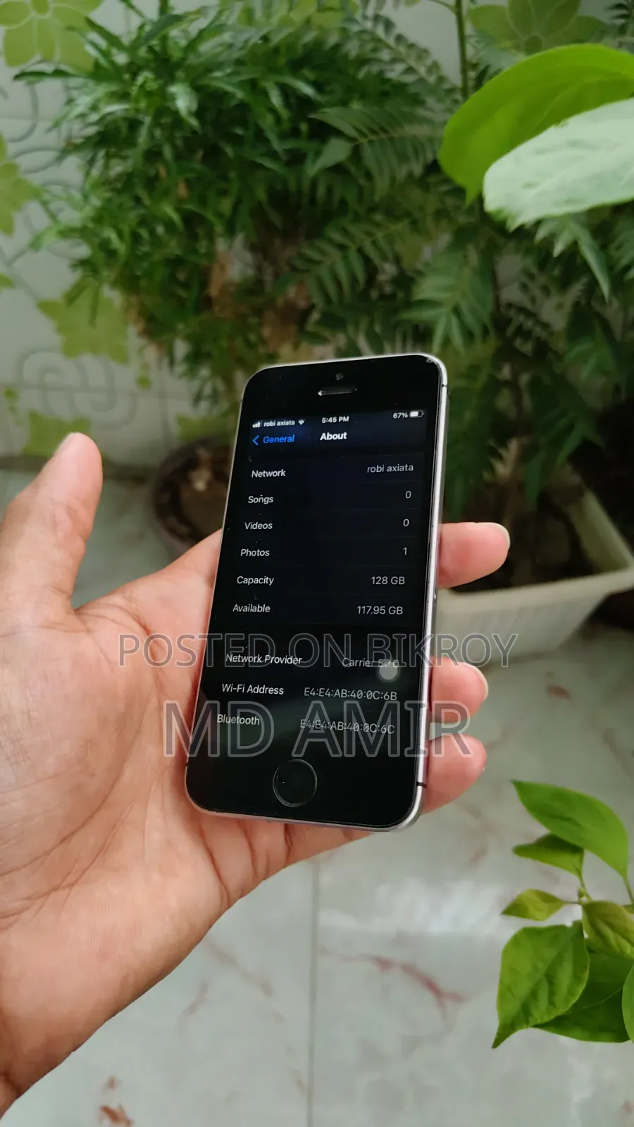 Apple iPhone SE 128 GB Black