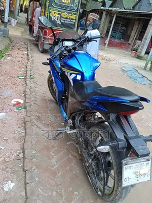 সুজুকি জিক্সার এসএফ ২০২৩ নীল