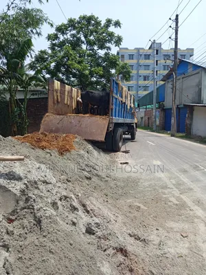 (৪০০০ স্কয়ার ফিট) ফ্যাক্টরি বা ওয়্যারহাউসের জন্য ভাড়া দেয়া হইবে