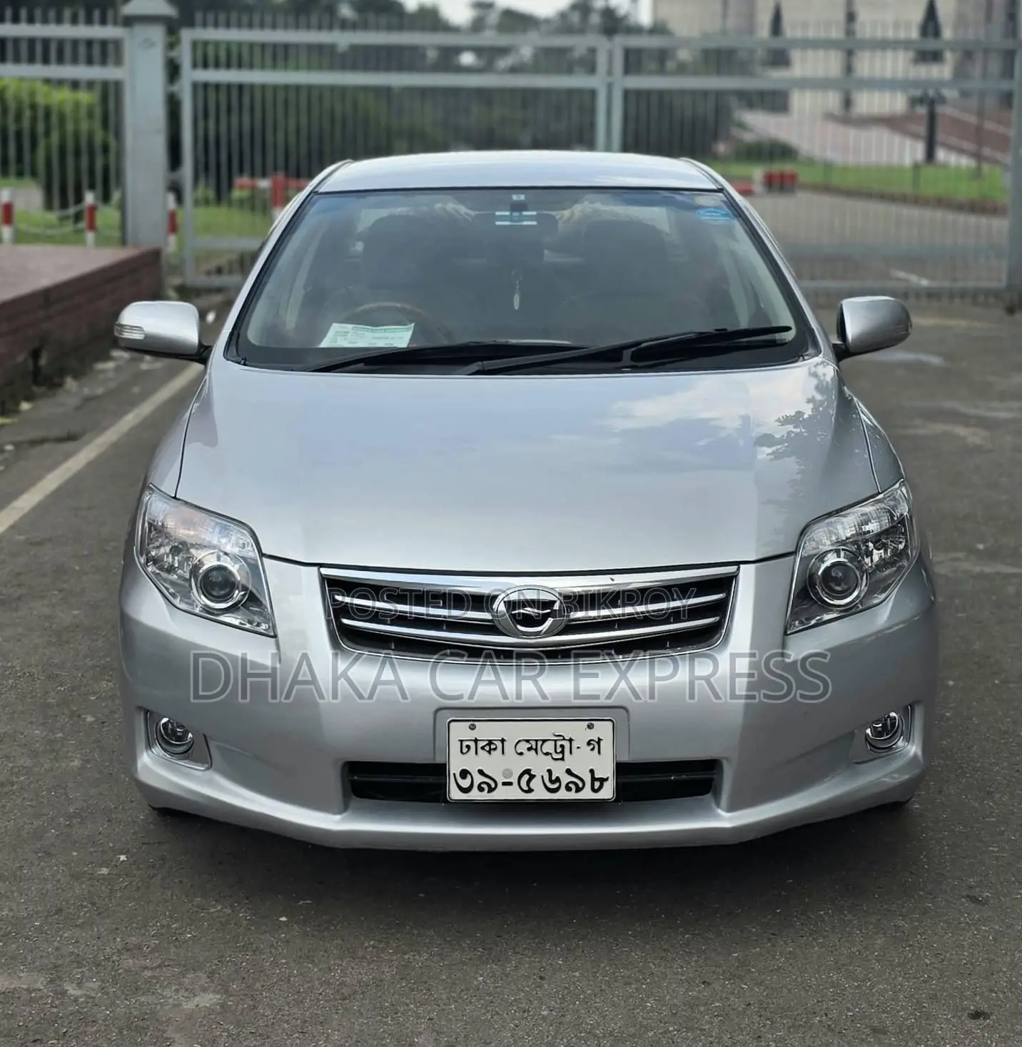 Toyota Axio 2010 Silver