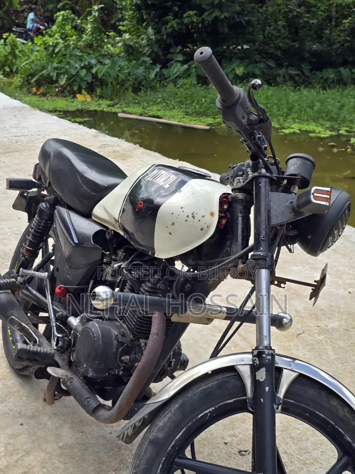 Bajaj Platina 100 2012 White