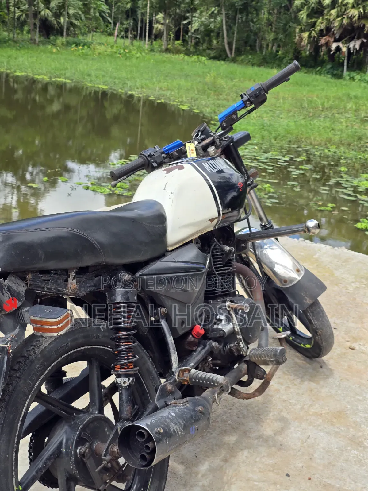 Bajaj Platina 100 2012 White