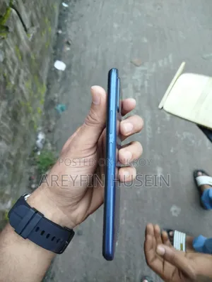 Vivo Y15s 32 GB Black