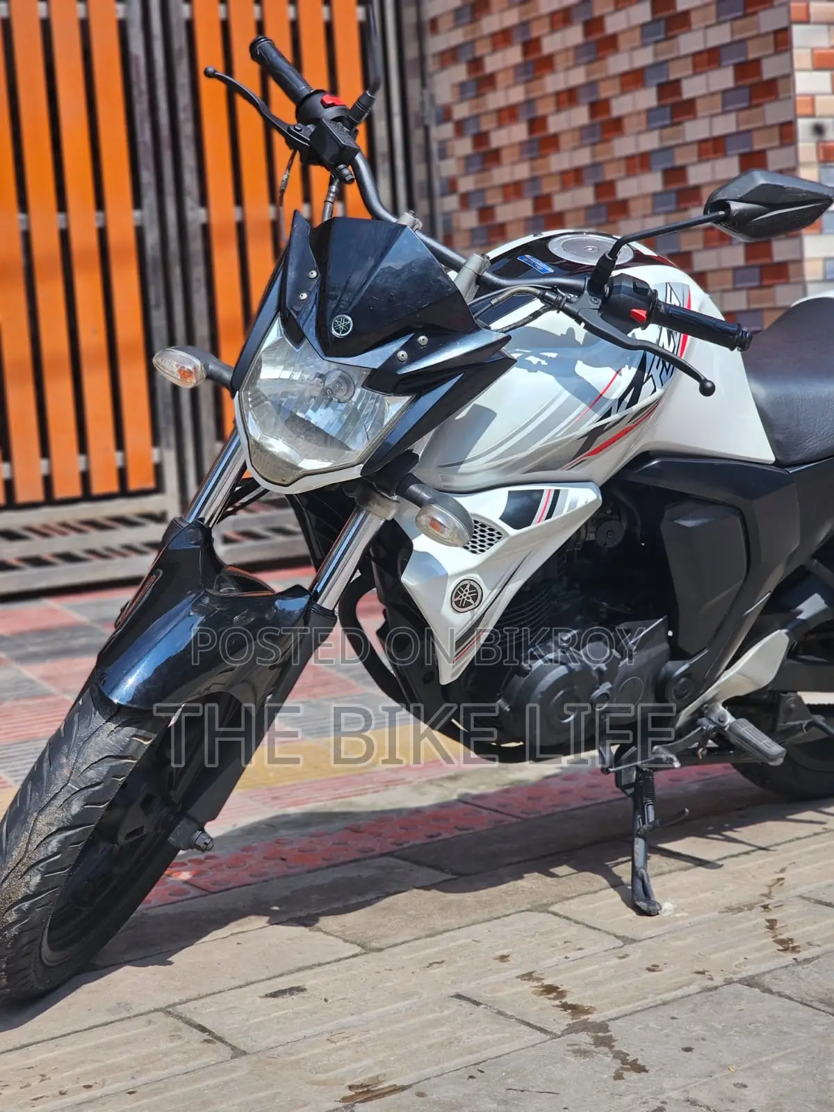 Yamaha FZS V2 2018 White