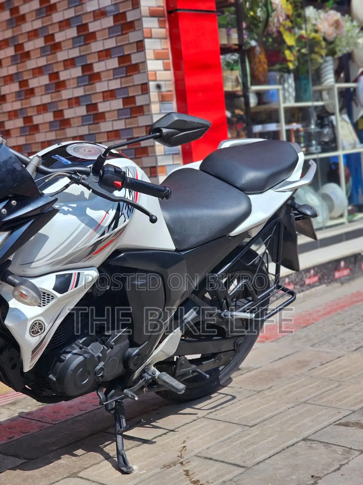 Yamaha FZS V2 2018 White