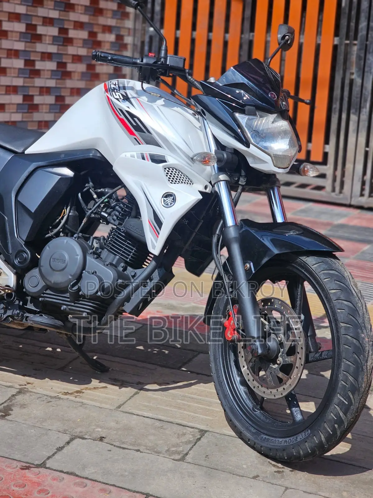 Yamaha FZS V2 2018 White