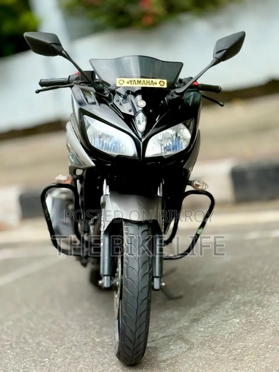 ইয়ামাহা ফেজার এফআই ভি২ ২০২২ ব্ল্যাক