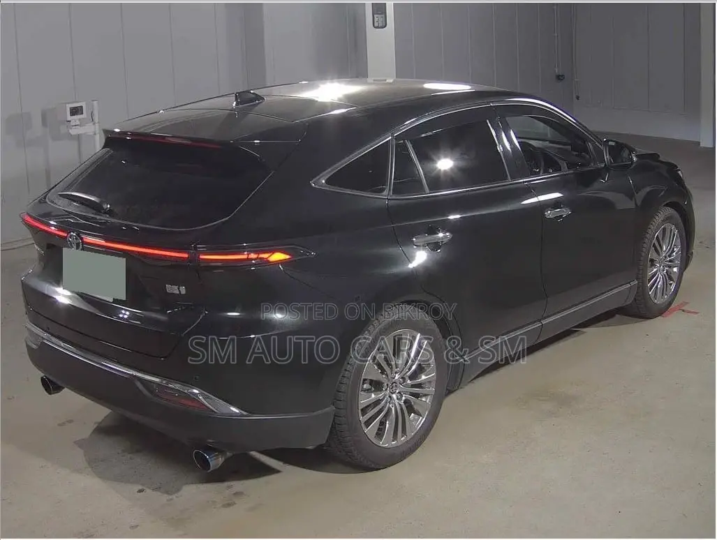 Toyota Harrier 2.5 Hybrid 2021 Black