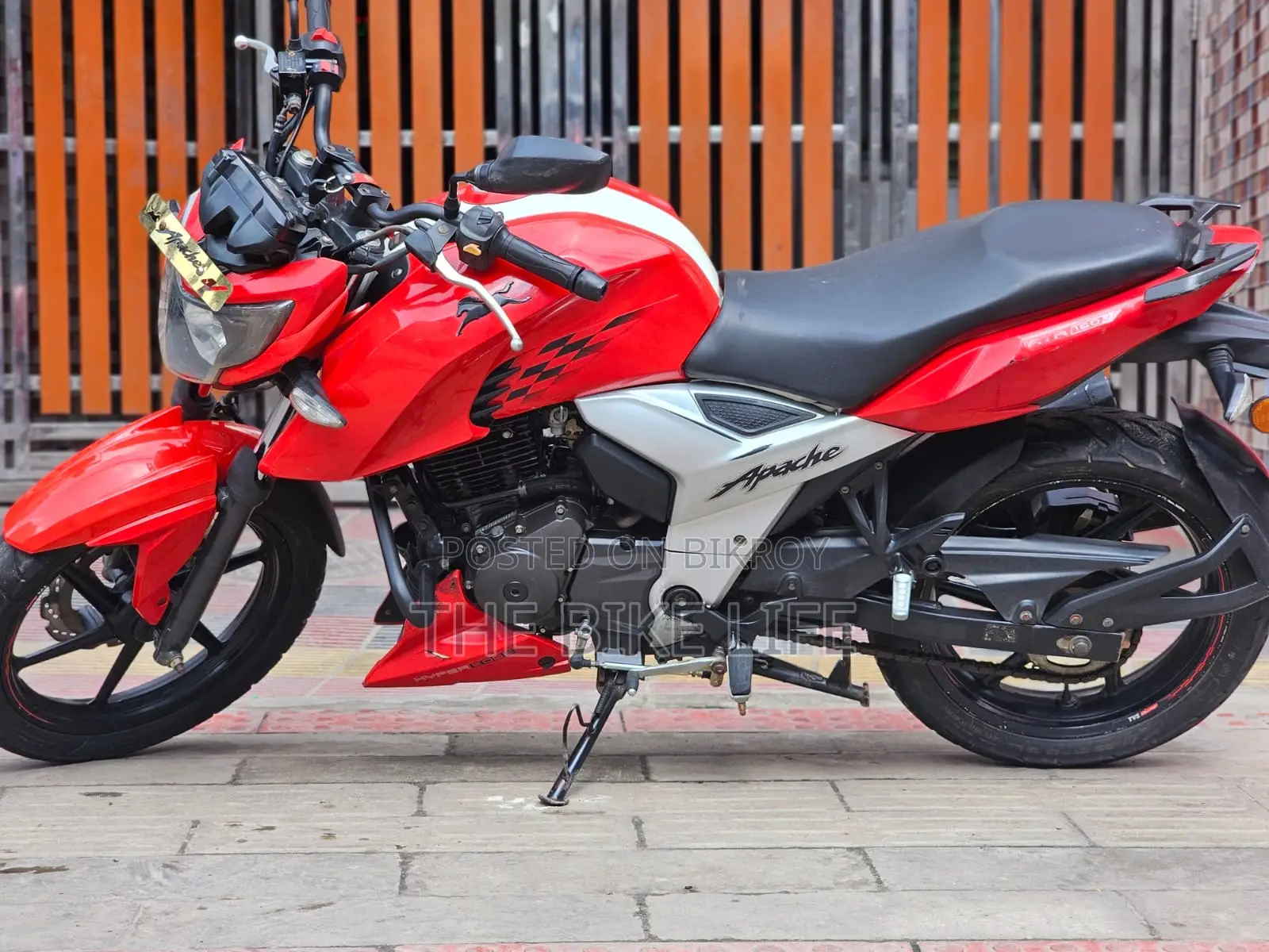 TVS Apache RTR 160 4V 2019 Red