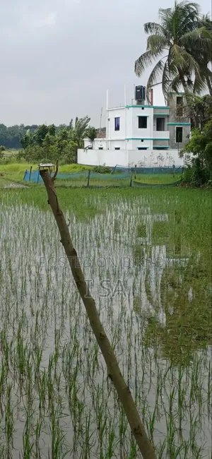 জমি বিক্রয় করতে চাই