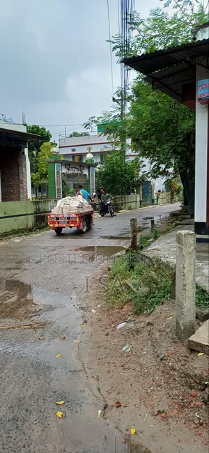 জমি বিক্রয় করতে চাই