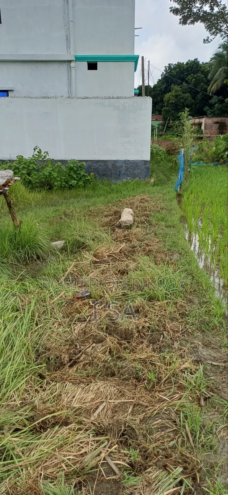 জমি বিক্রয় করতে চাই