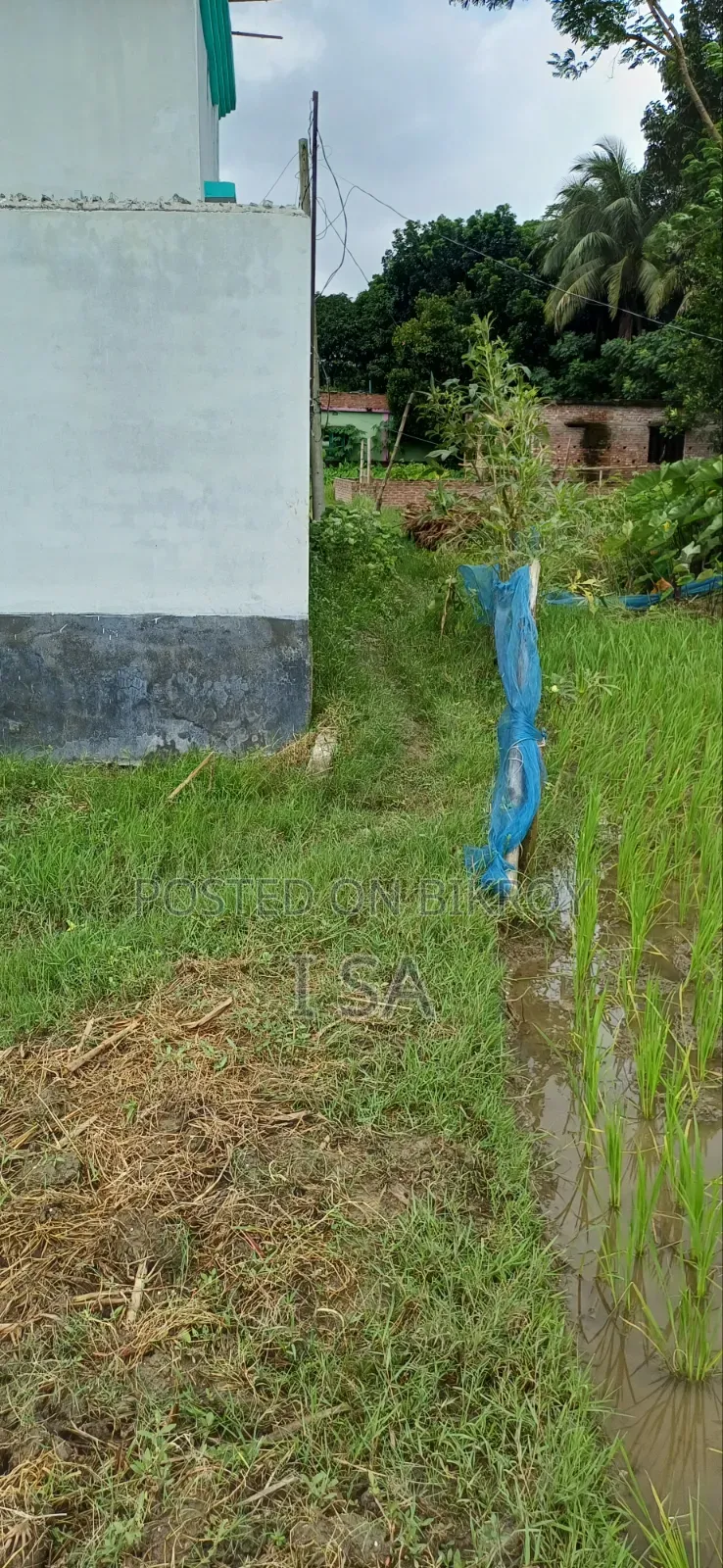 জমি বিক্রয় করতে চাই