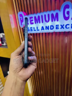 Apple iPhone 16 128 GB Black
