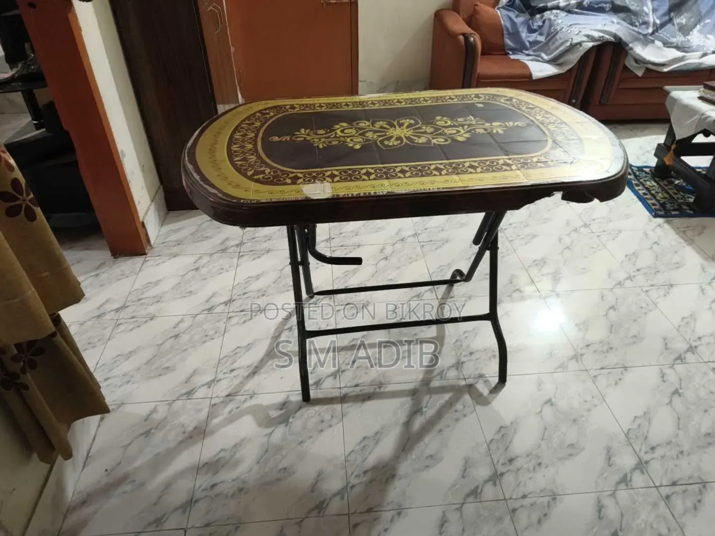 ব্যবহৃত টেবিল