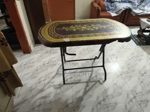 ব্যবহৃত টেবিল