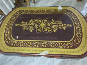 ব্যবহৃত টেবিল