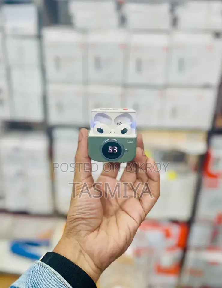 Q86 Retro Earbuds