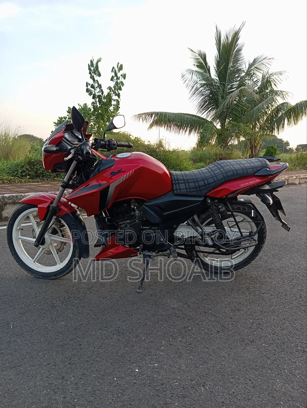 টিভিএস ২০১৭ রেড