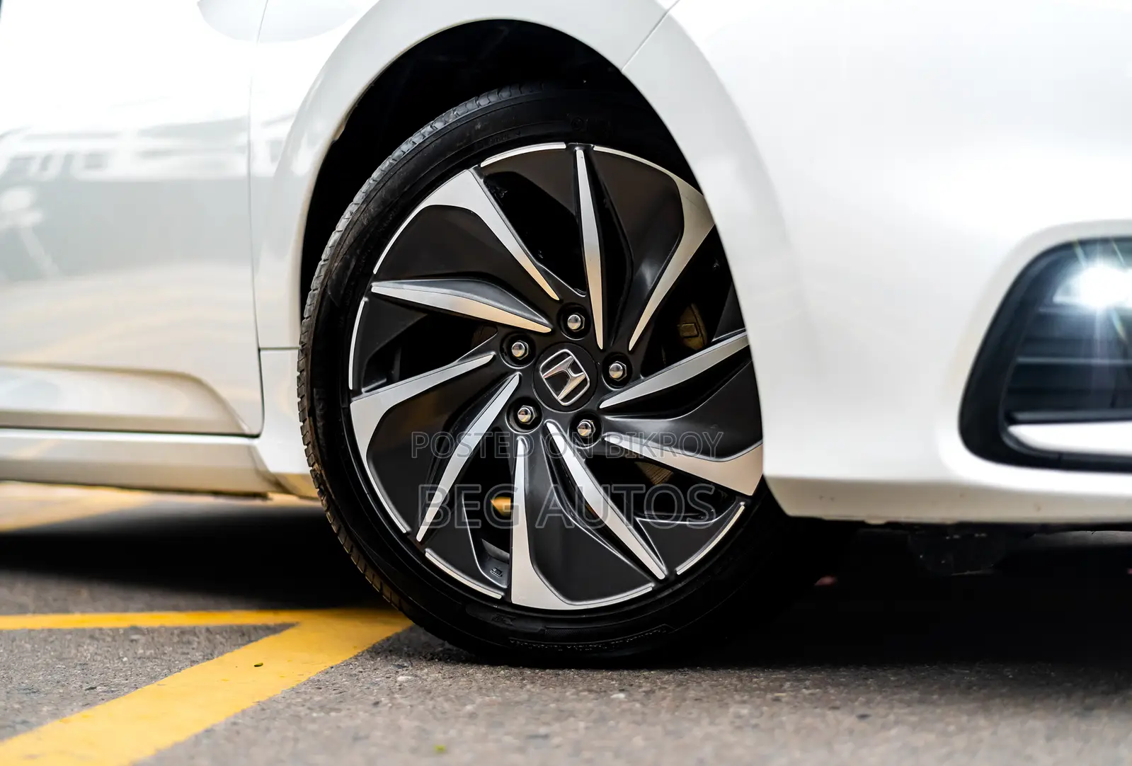 Honda Insight 2019 White