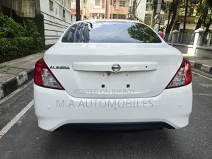 নিসান আলমেরা ২০১৫ হোয়াইট