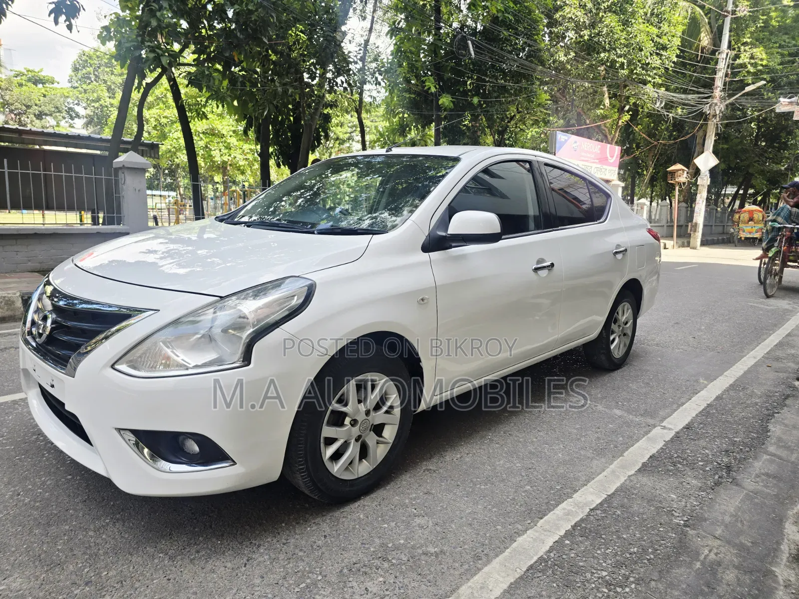 নিসান আলমেরা ২০১৫ হোয়াইট