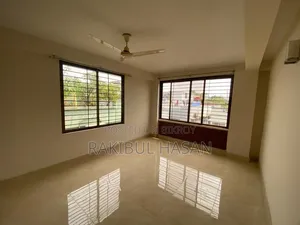 বনানীতে ২৪০০ বর্গফুটের অফিস ভাড়া