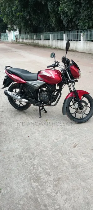 বাজাজ ডিসকভার ১২৫ ২০১৯ রেড