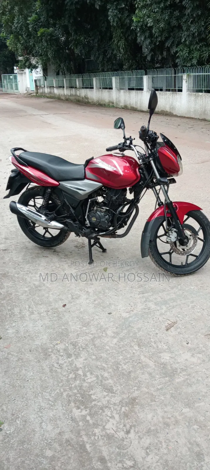 বাজাজ ডিসকভার ১২৫ ২০১৯ রেড