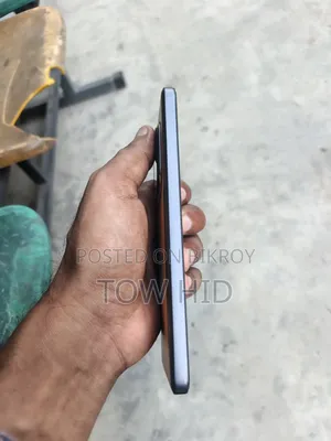 রিয়েলমি ১২৮ জিবি ইয়েলো