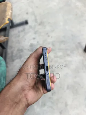 রিয়েলমি ১২৮ জিবি ইয়েলো