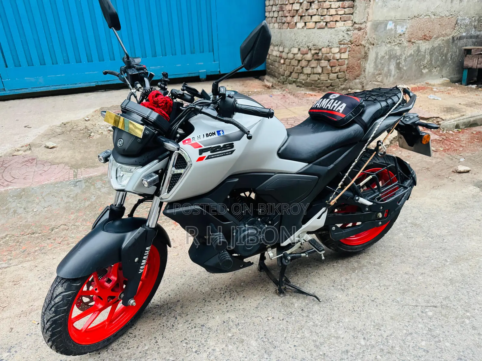 Yamaha FZS V4 2025 White