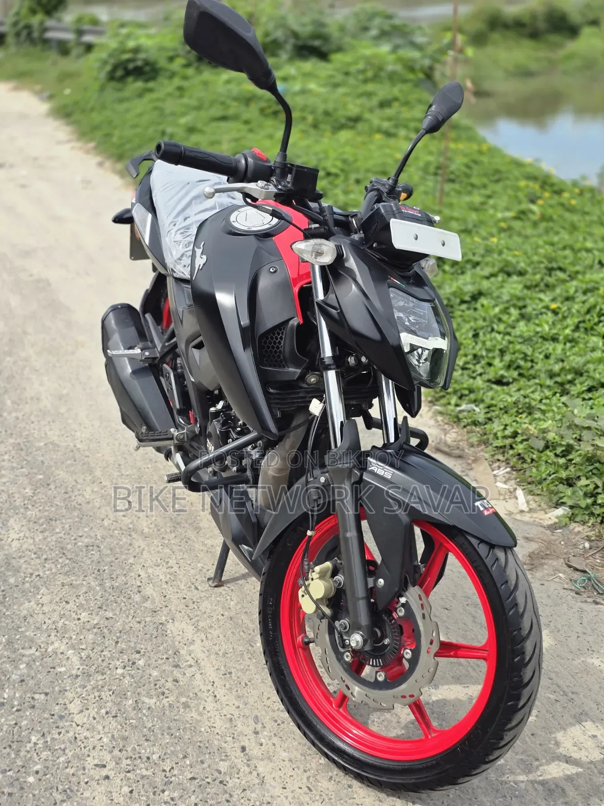 TVS Apache RTR 160 4V Fi 2025 Black
