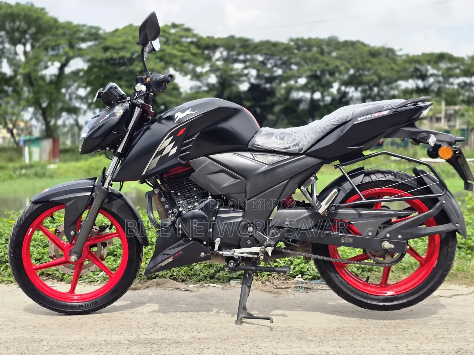 TVS Apache RTR 160 4V Fi 2025 Black