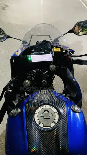 ইয়ামাহা আর১৫ ভি৩ ২০২১ ব্লু