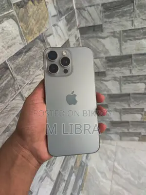 অ্যাপল আইফোন ১৫ প্রো ম্যাক্স ২৫৬ জিবি