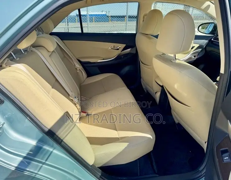 Toyota Premio 2021 Green