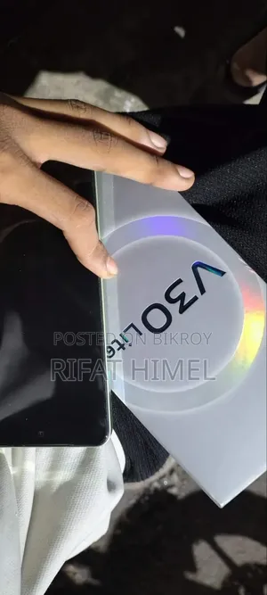 ভিভো ভি৩০ লাইট ৪জি ২৫৬ জিবি সবুজ