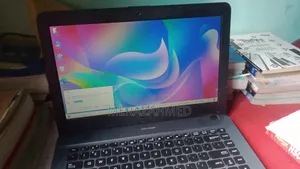 Laptop ASUS X44HR 4GB Intel Celeron HDD 256GB