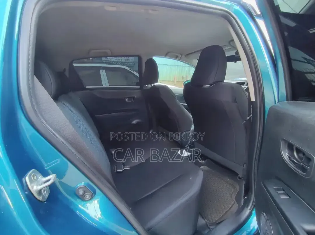Toyota Vitz 1.5 Front Wheel Drive 5-door 2011 Green