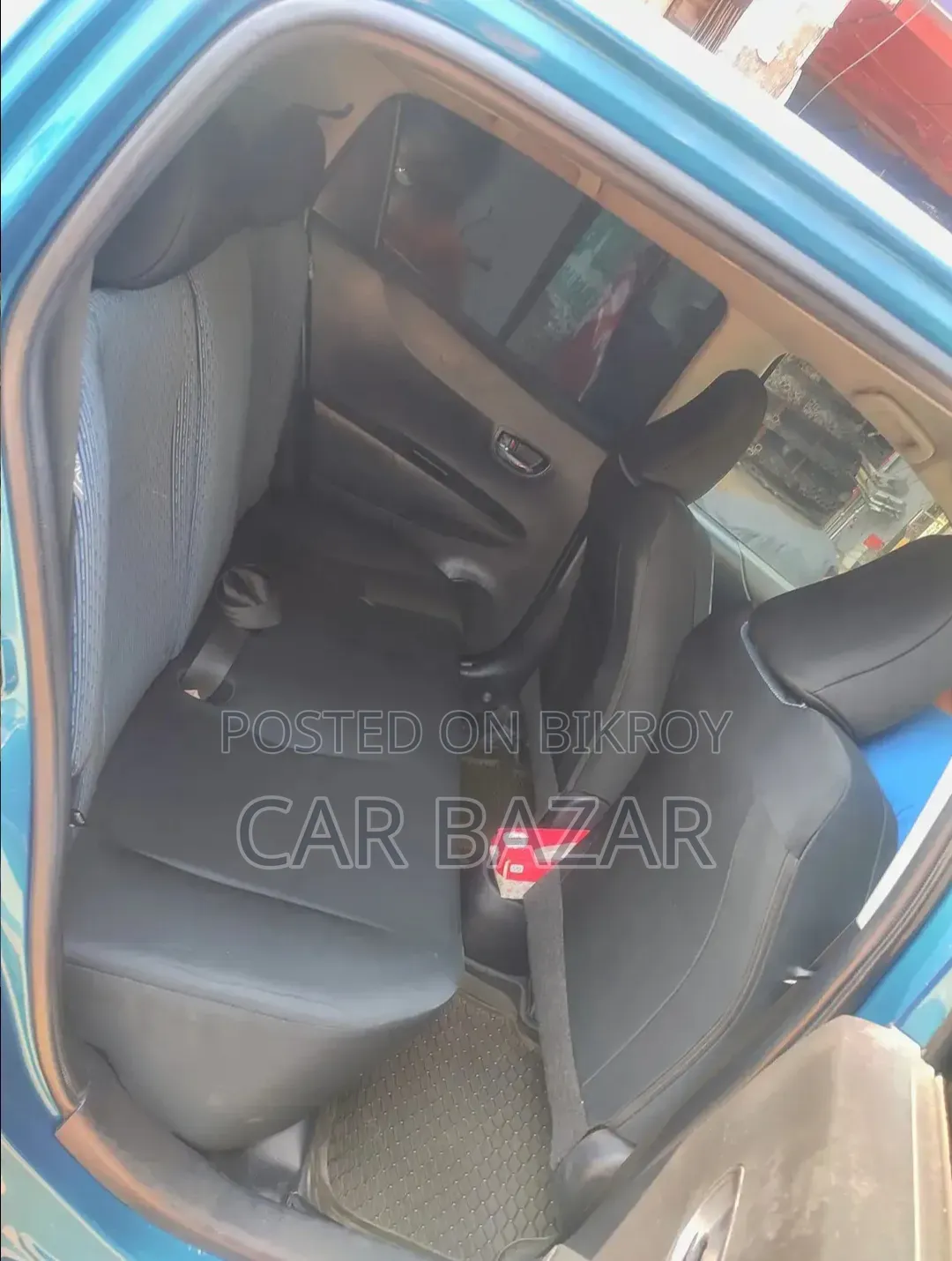 Toyota Vitz 1.5 Front Wheel Drive 5-door 2011 Green