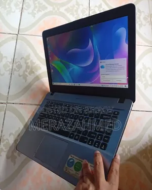 Laptop ASUS X44HR 4GB Intel Celeron HDD 256GB