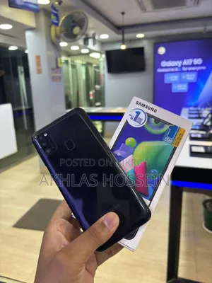 Samsung Galaxy M21 64 GB Black