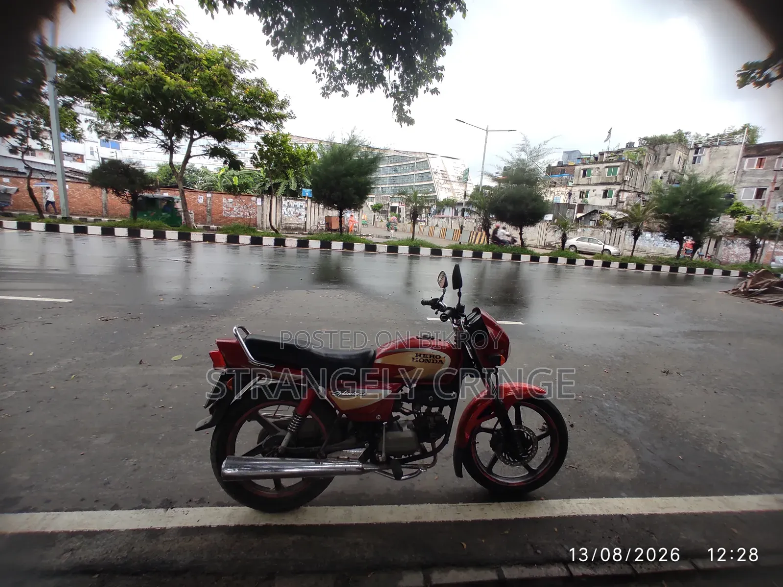 হিরো স্প্লেন্ডার প্লাস ২০০৮ রেড