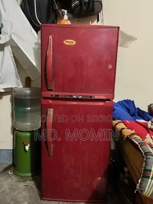 উন্নত মানের পেসিফিক ফ্রিজ বিক্র‍য়ের জন্য।